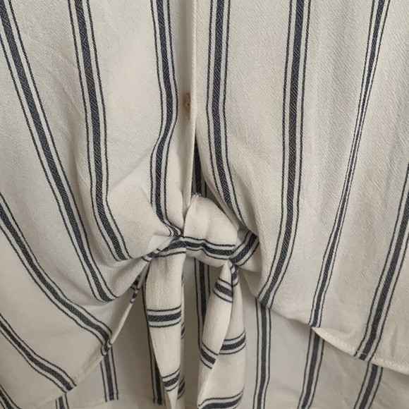 Wilfred free striped striped collard tie top - Picture 3 of 3